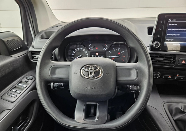 Toyota Proace City Verso cena 77900 przebieg: 77000, rok produkcji 2020 z Międzyrzecz małe 106